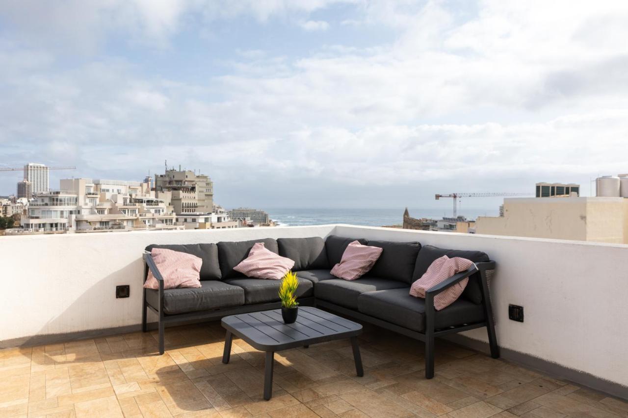 Entire Luxury Sliema Townhouse Steps From Beach Exterior foto