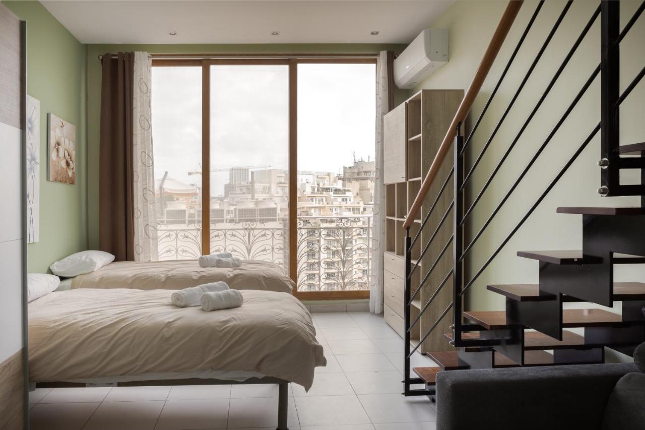 Entire Luxury Sliema Townhouse Steps From Beach Exterior foto